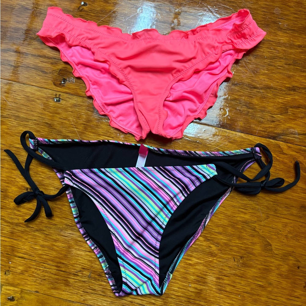 Bundle of 2 Victoria’s Secret Bikini Bottom Size Small